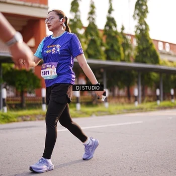 Runner Photo 8381349
