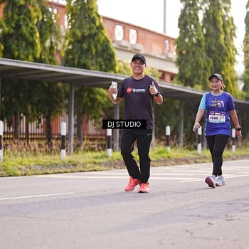 Runner Photo 8381362