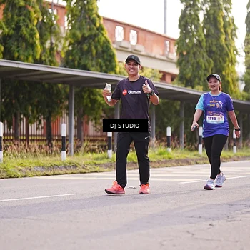 Runner Photo 8381364
