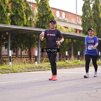 Runner Photo 8381373