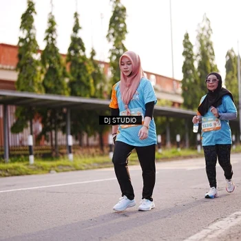 Runner Photo 8381383