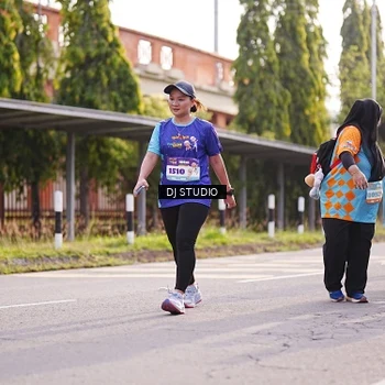 Runner Photo 8381395