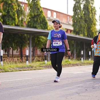Runner Photo 8381398