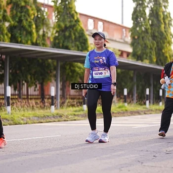 Runner Photo 8381400