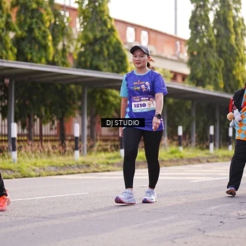 Runner Photo 8381402