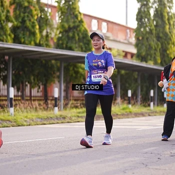 Runner Photo 8381404