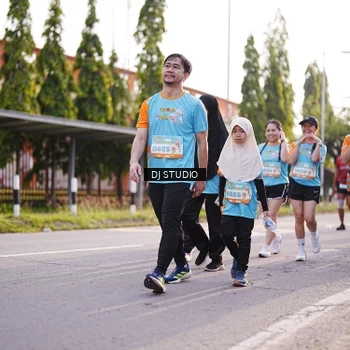 Runner Photo 8381447