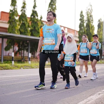 Runner Photo 8381453