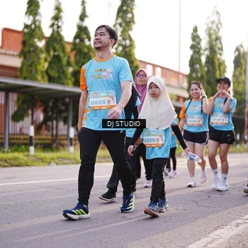 Runner Photo 8381459