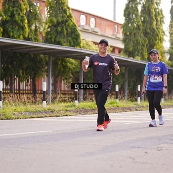 Runner Photo 8381526