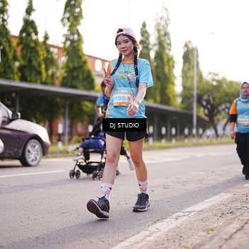 Runner Photo 8381554