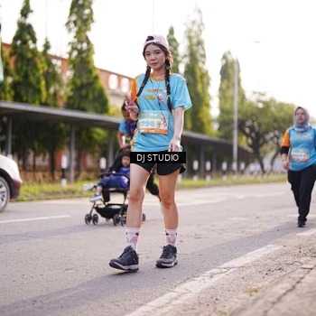 Runner Photo 8381556