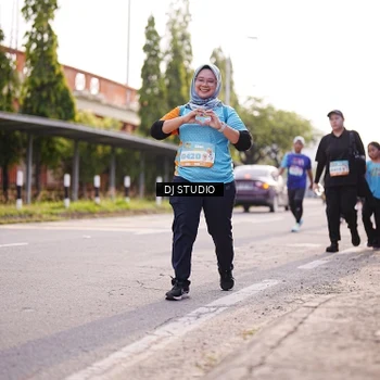Runner Photo 8381575