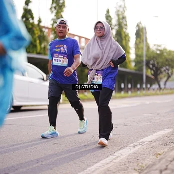 Runner Photo 8381649