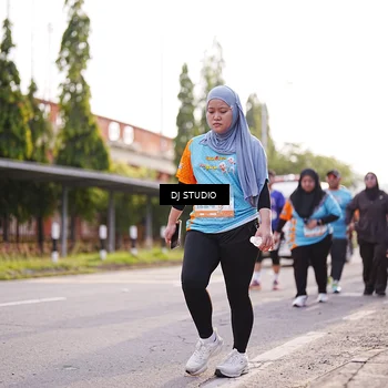 Runner Photo 8381653