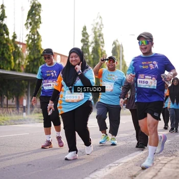 Runner Photo 8381692