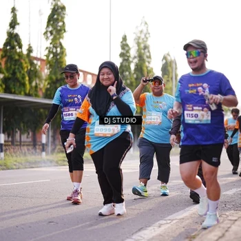 Runner Photo 8381698