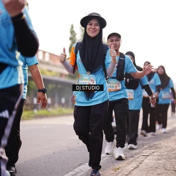 Runner Photo 8381773
