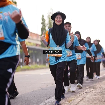 Runner Photo 8381774