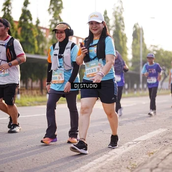 Runner Photo 8381855