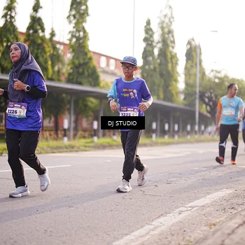 Runner Photo 8381858
