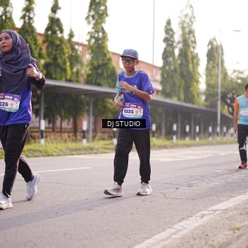 Runner Photo 8381862