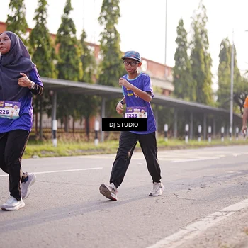 Runner Photo 8381863