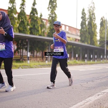 Runner Photo 8381866