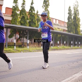 Runner Photo 8381870