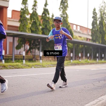 Runner Photo 8381871