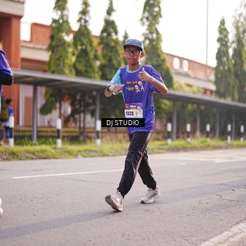 Runner Photo 8381879