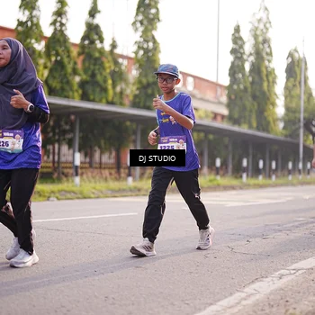 Runner Photo 8381884