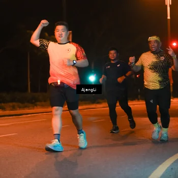 Runner Photo 8381915