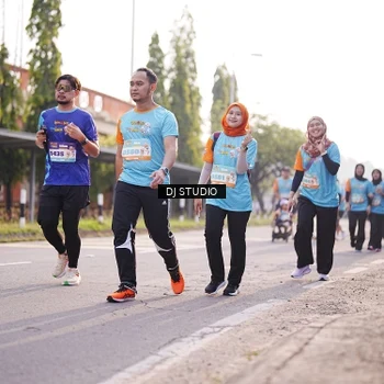 Runner Photo 8381934
