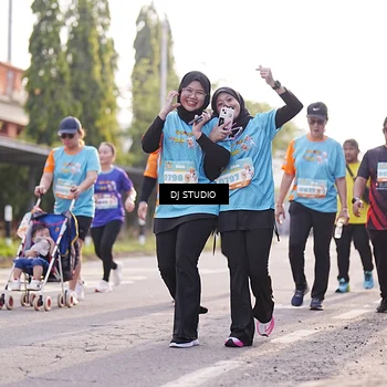 Runner Photo 8381993