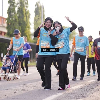 Runner Photo 8382004