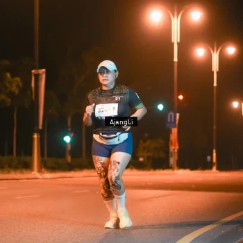 Runner Photo 8382033