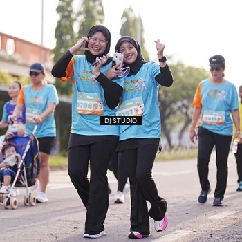 Runner Photo 8382035