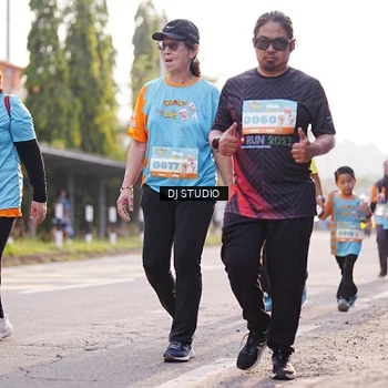 Runner Photo 8382042