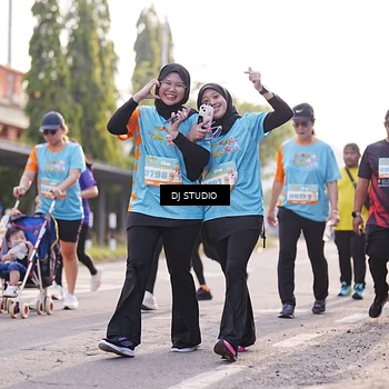 Runner Photo 8382043
