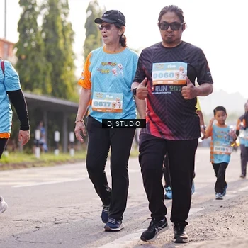 Runner Photo 8382047