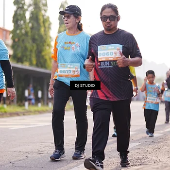 Runner Photo 8382049