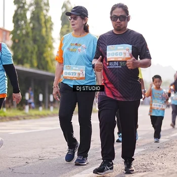 Runner Photo 8382056