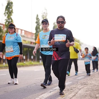 Runner Photo 8382061