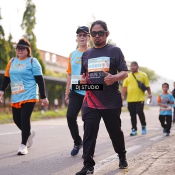 Runner Photo 8382065