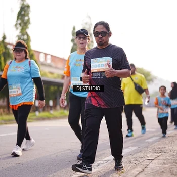 Runner Photo 8382066