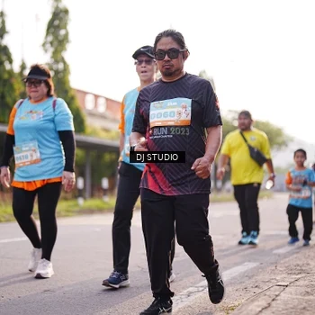 Runner Photo 8382073
