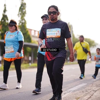 Runner Photo 8382077