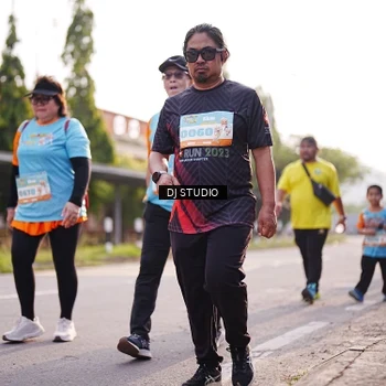 Runner Photo 8382079
