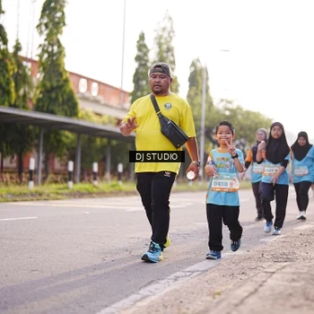 Runner Photo 8382090